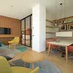 By Ihg