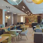 فندق By Ihg سكوبجي