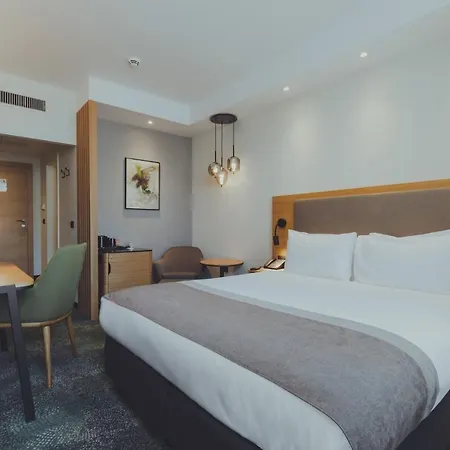 By Ihg 5* Skopje