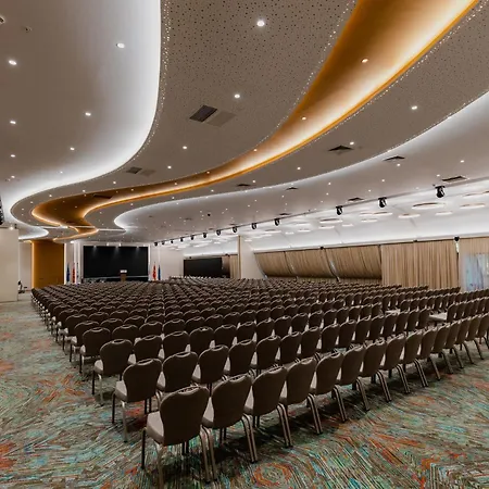 By Ihg 5* Skopje