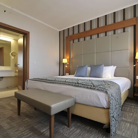 By Ihg Otel Üsküp