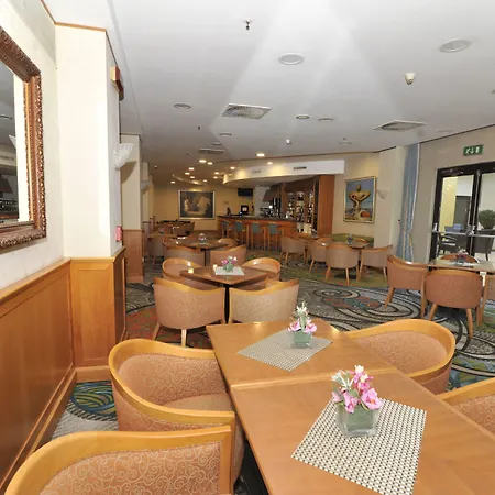 By Ihg Hotel