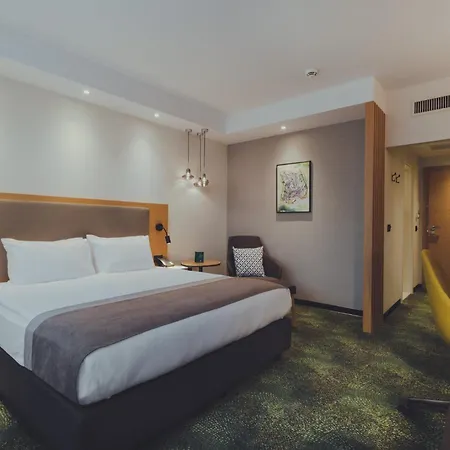 Hotel By Ihg Skopje