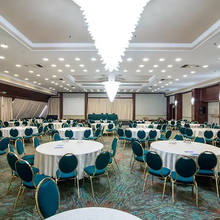 Hotel By Ihg 5*