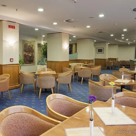 Hotel By Ihg