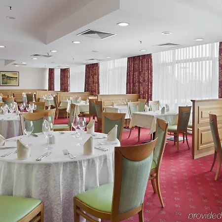 Hotel By Ihg 5*