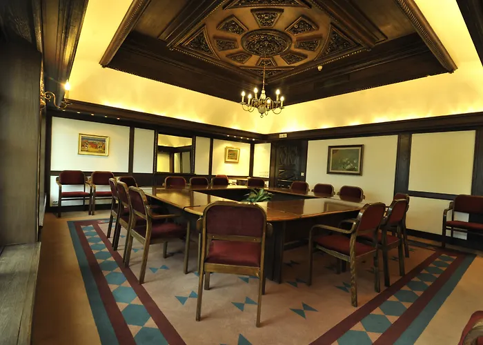 By Ihg 5* Скоп'є