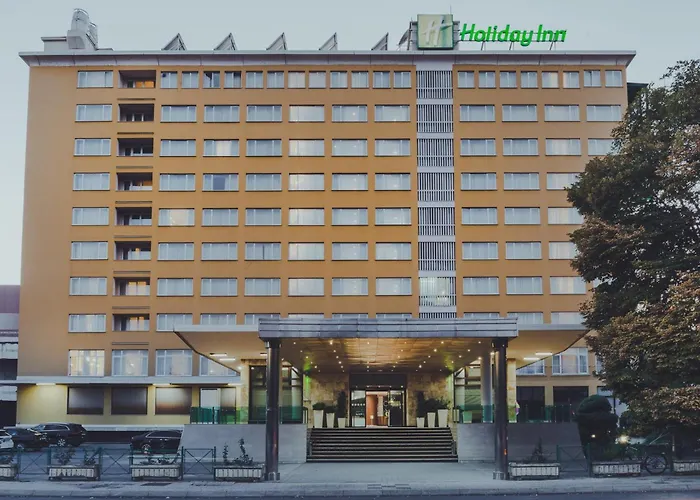 Готель By Ihg 5*